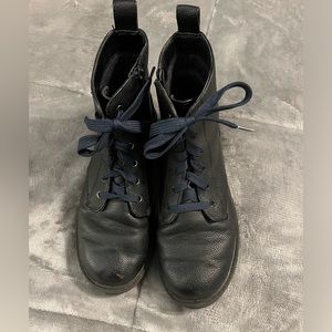 EUC, Girls Art Class Combat-Style Boots, Size 5